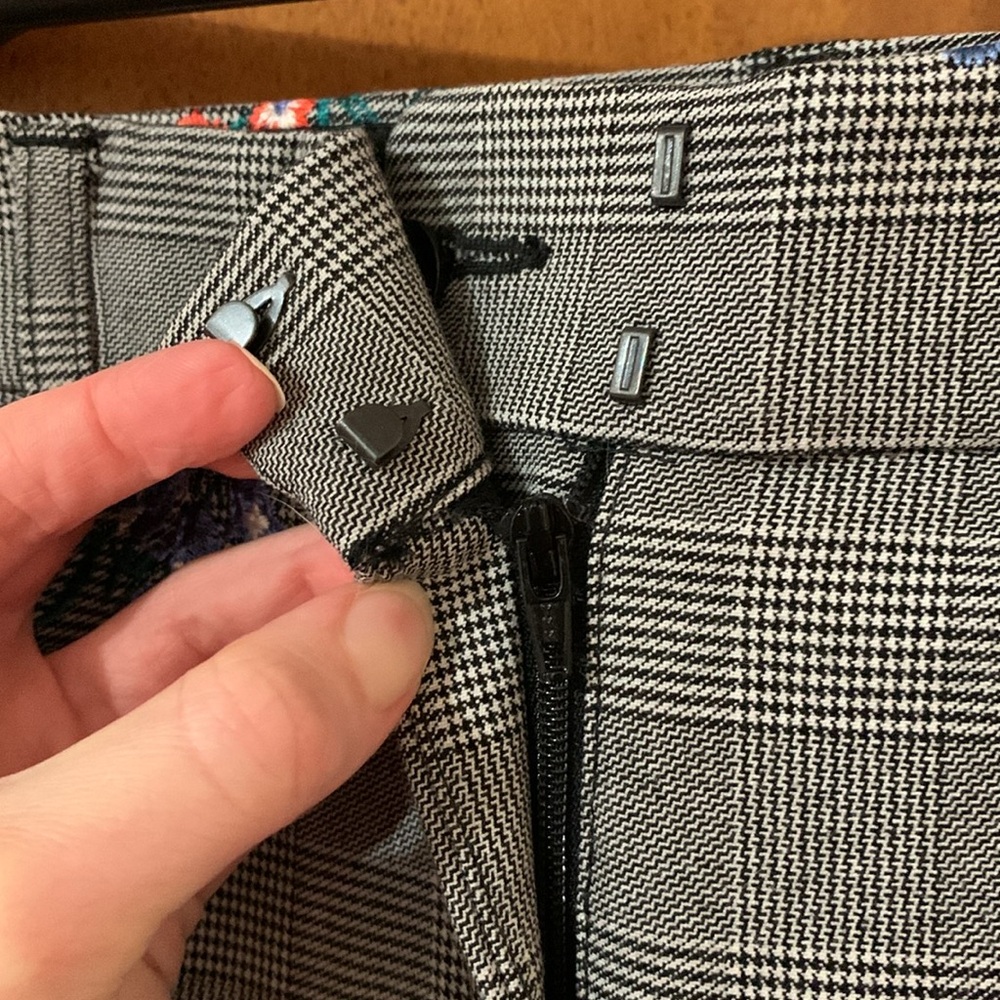 Express Columnist Skinny Mid Rise Pant - Picture 4 of 10